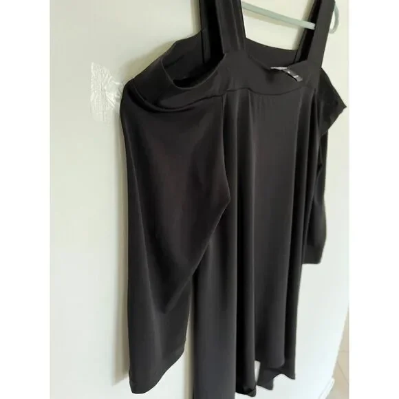 Chiara Sun Woo Women's Black Cold Shoulder, Asymmetric Tunic - Size M - Picture 3 of 3